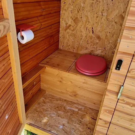 Tente Confortable Pour 4 Personnes Роскошный шатер Auboncourt-Vauzelles